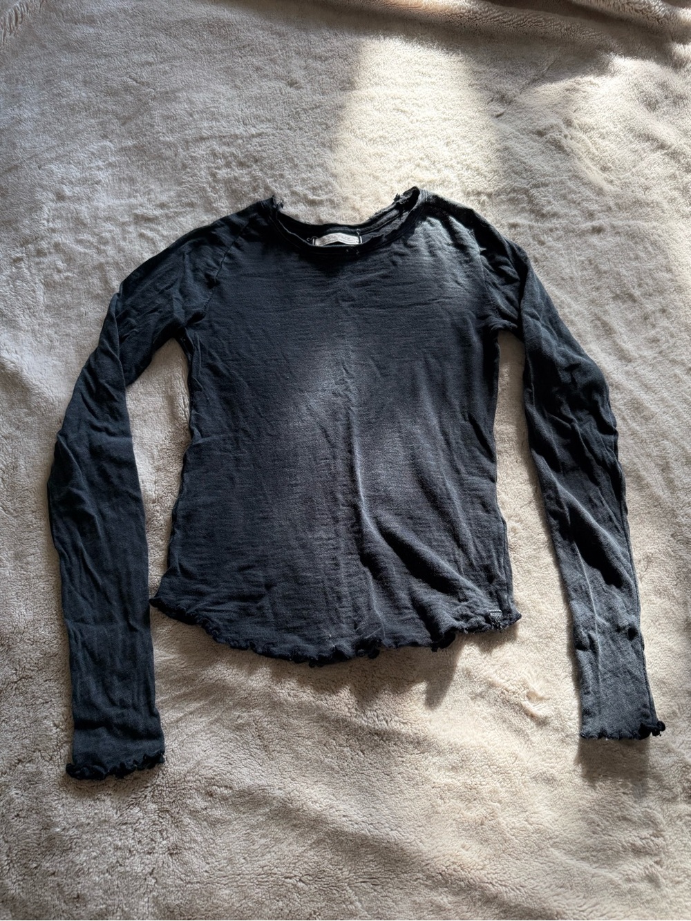 Free People we the free gray Long Sleeve Crew cotton Top lettuce hem S